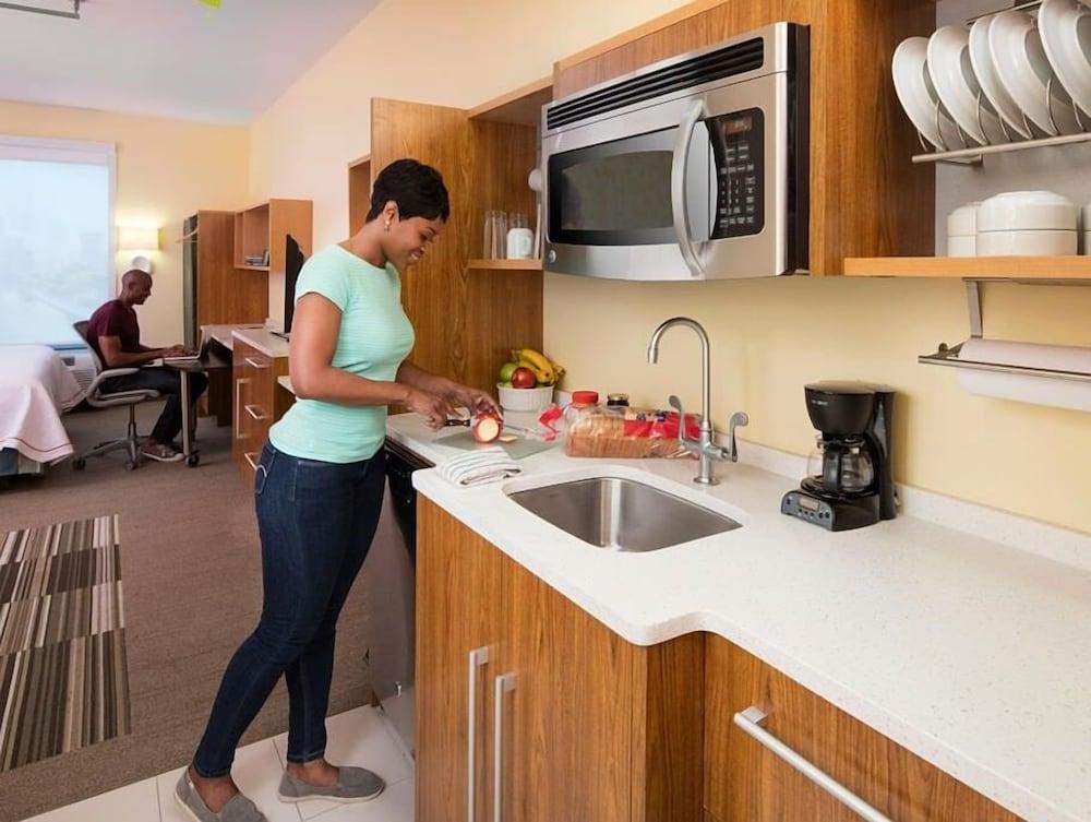 Home2 Suites By Hilton Sugar Land Rosenberg Greatwood Bagian luar foto