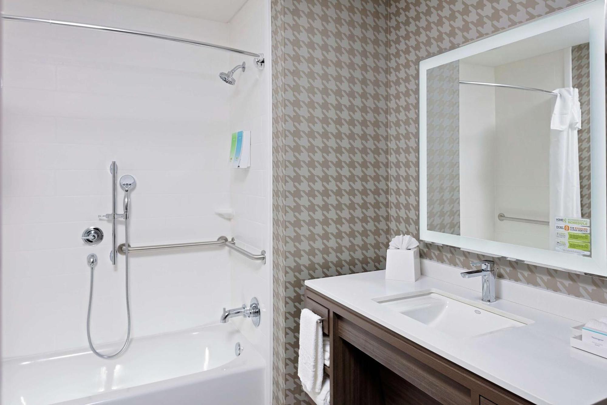 Home2 Suites By Hilton Sugar Land Rosenberg Greatwood Bagian luar foto