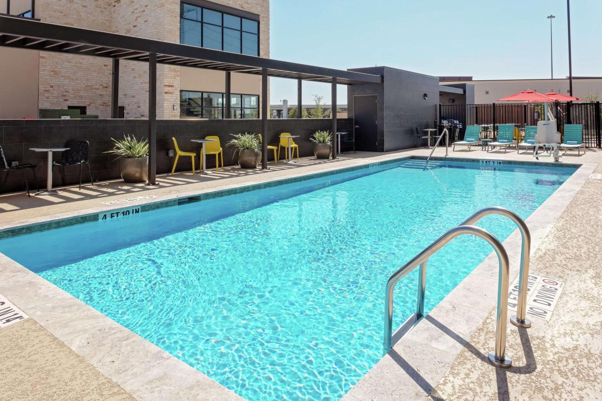 Home2 Suites By Hilton Sugar Land Rosenberg Greatwood Bagian luar foto